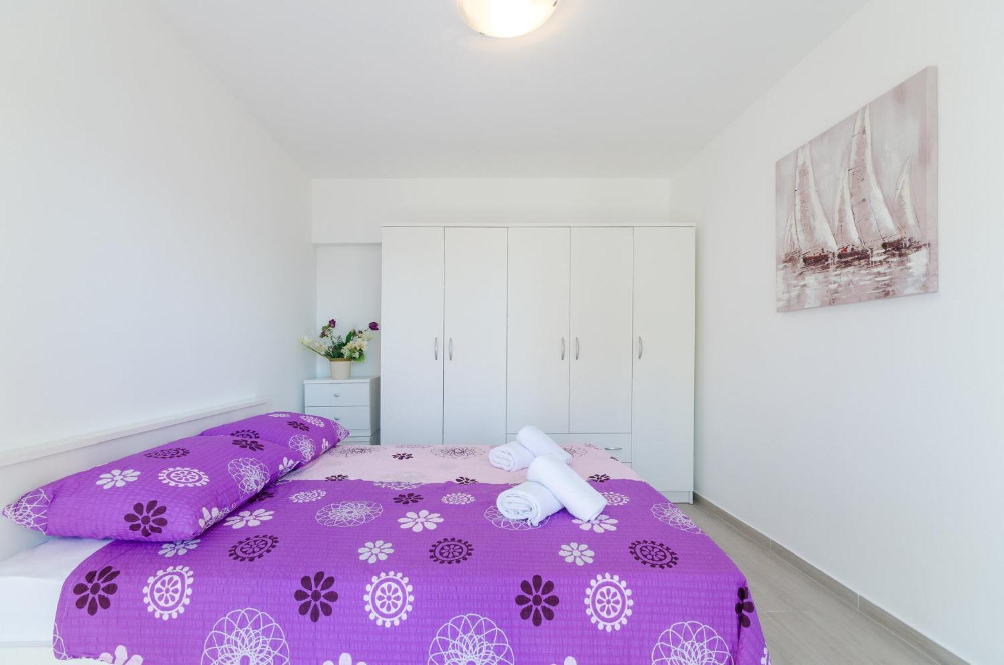 Arboretum Apartment *